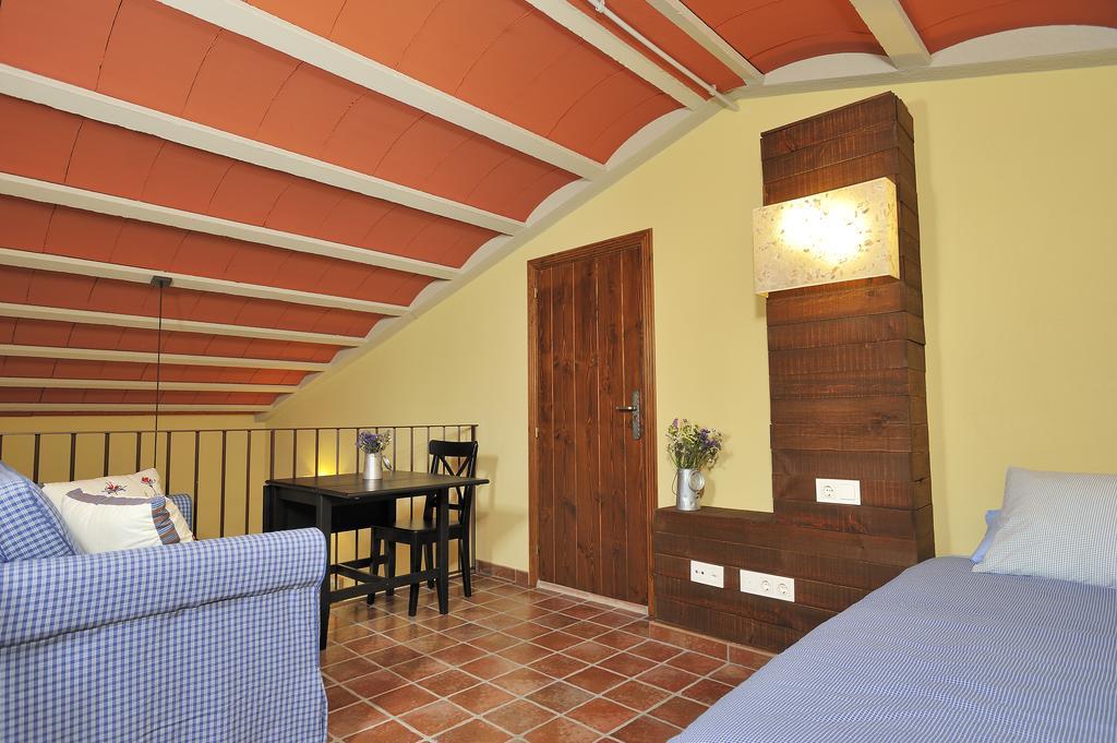 Masia Casa Roja Banyeres del Penedes 外观 照片