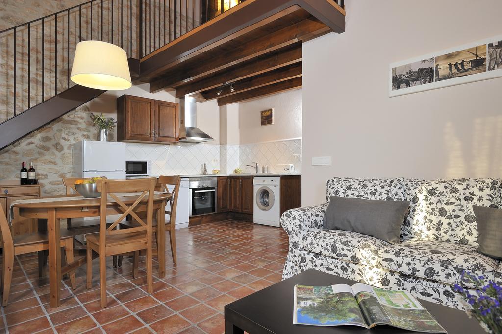 Masia Casa Roja Banyeres del Penedes 外观 照片